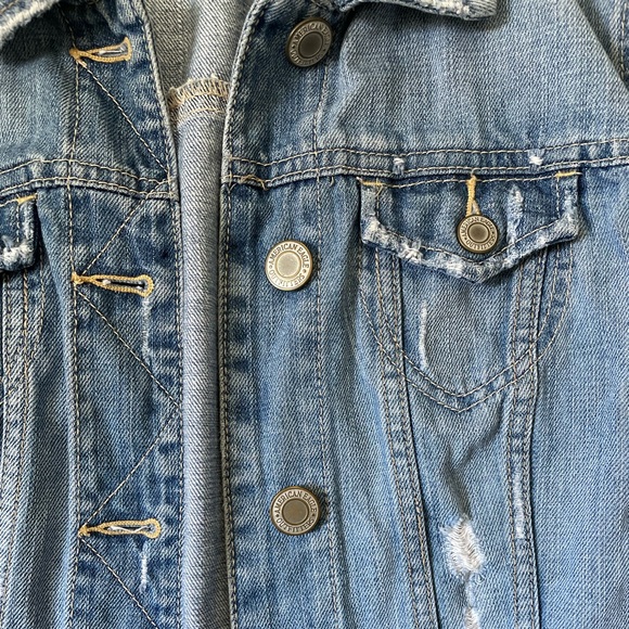 Jean jacket - Picture 2 of 3